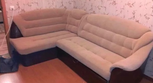 Перетяжка углового дивана. Невьянск