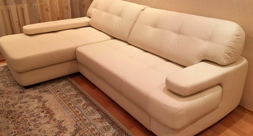 Обивка углового дивана.  Невьянск